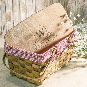 Kansas Personalized Picnic Basket with Lid