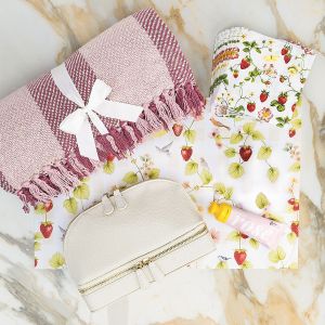 Blush & Bloom Gift Box